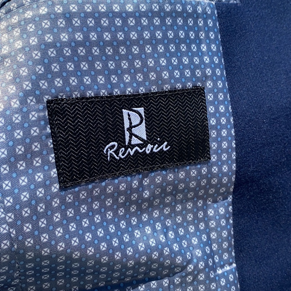 Boys two piece suit - Picture 2 of 4